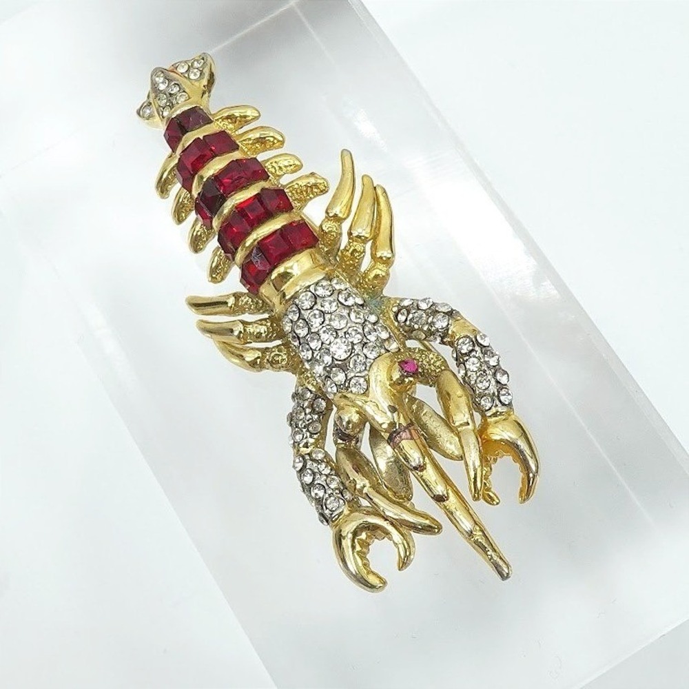 Vintage‎ Rhinestone Lobster Brooch Red Glass Gold Tone Metal Figural READ